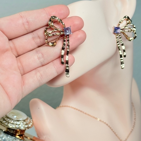 Zara Jewelry - ⚜️ Elegant Gold Bow Earrings With Purple Crystal 💎